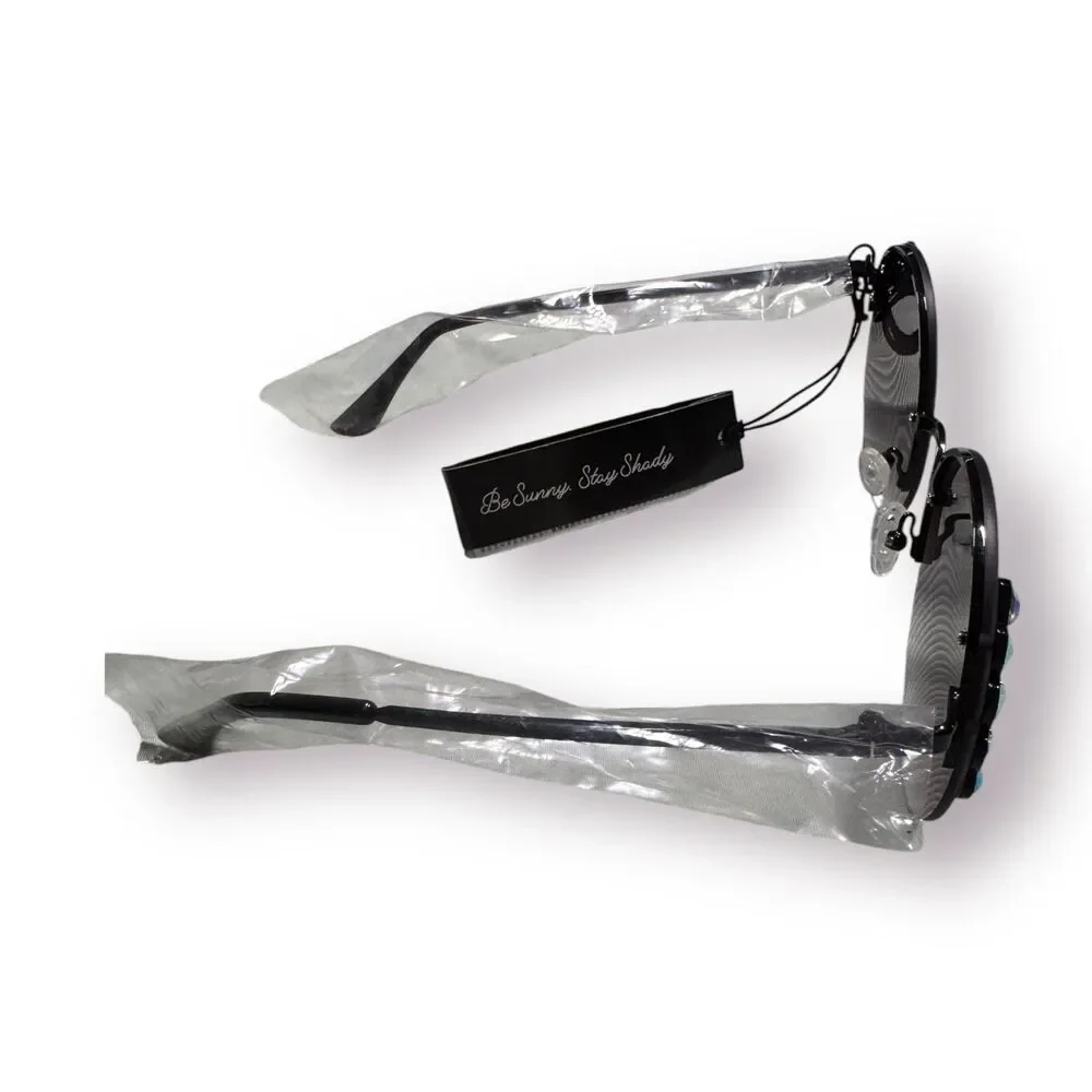 Quay Australia‎ Im Rich Sunglasses Black Sparkling Rhinestone Rare